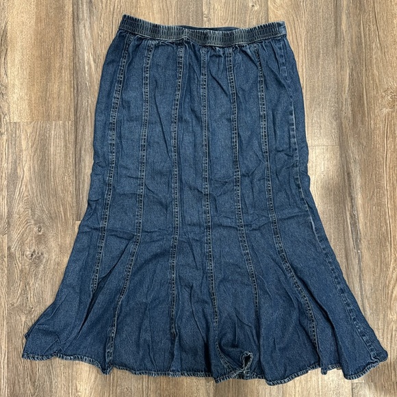 DONATED - Picture 2 of 3